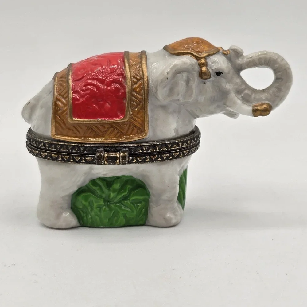 VINTAGE Midwest of Cannon Falls PHB Collection Elephant Hinged Trinket Box